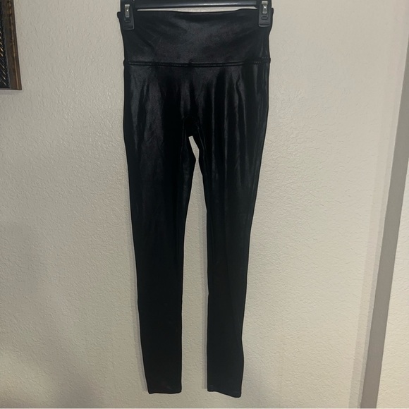 Spanx Black Faux Leather Leggings Size Small - Picture 1 of 7